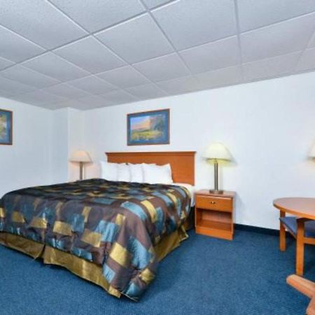 מיטשל Corn Palace Inn מראה חיצוני תמונה