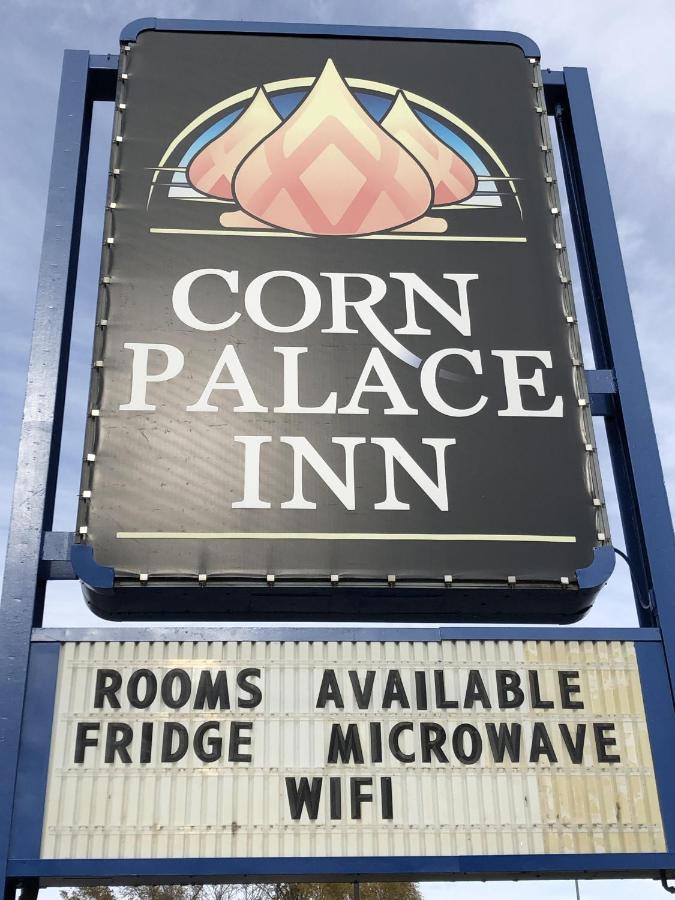 מיטשל Corn Palace Inn מראה חיצוני תמונה